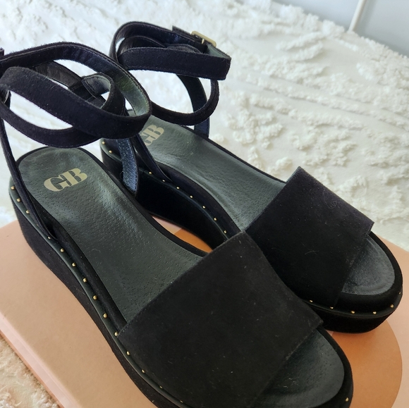 NWT Giani Bernini Black Velvet Strap Wedge Sandals. In original box. Size 8.5M - Picture 6 of 8